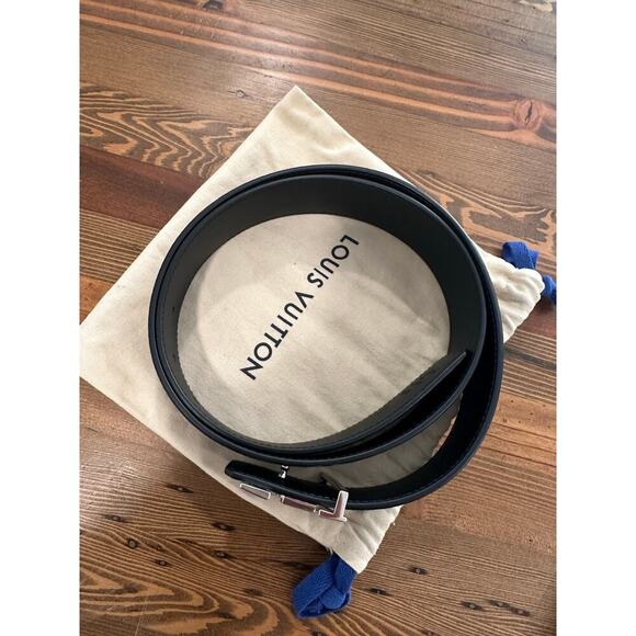 Louis Vuitton 40mm Reversible Leather Belt - Picture 9 of 11